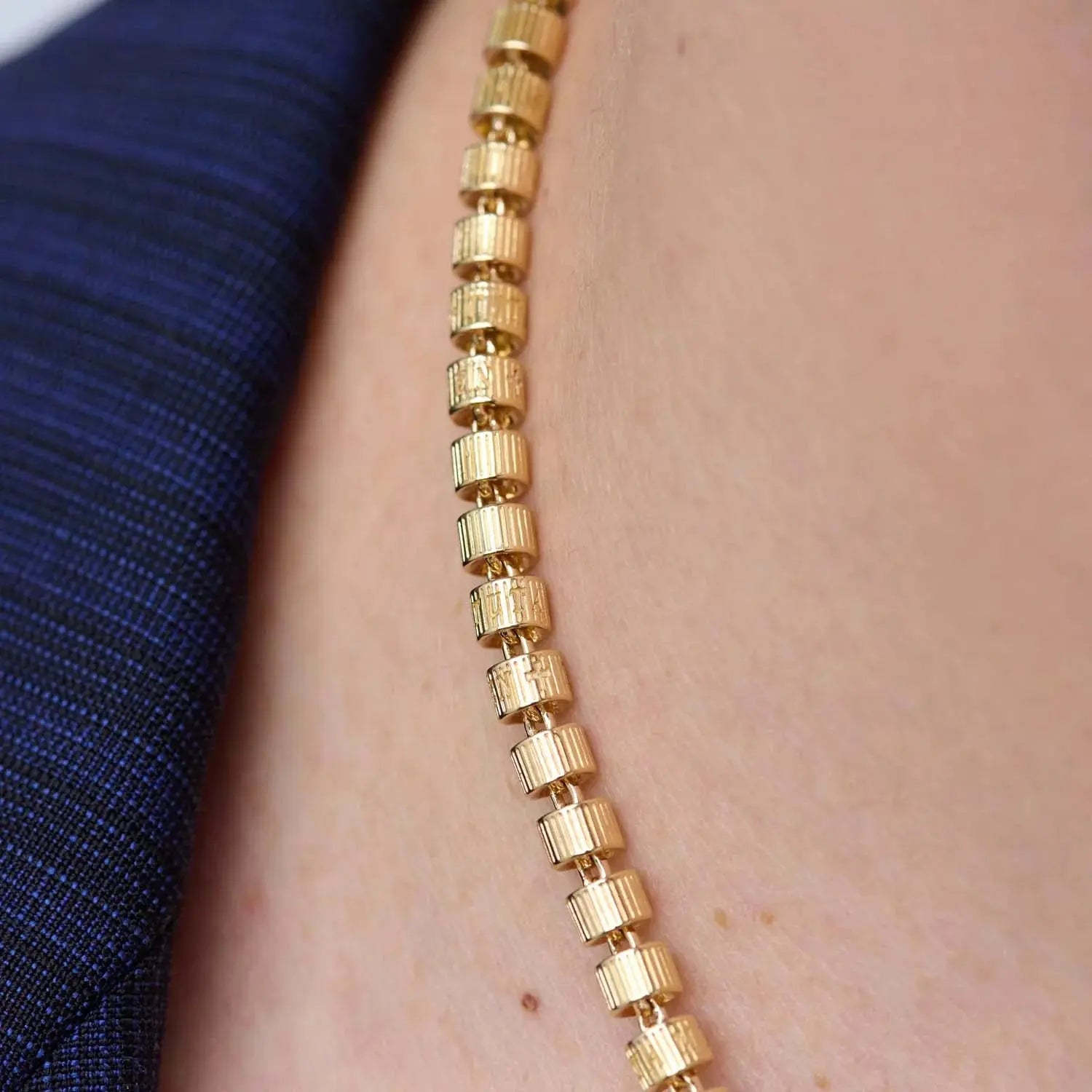 886 Tutamen Stack Necklace in 18ct Yellow Gold 886 The Royal Mint