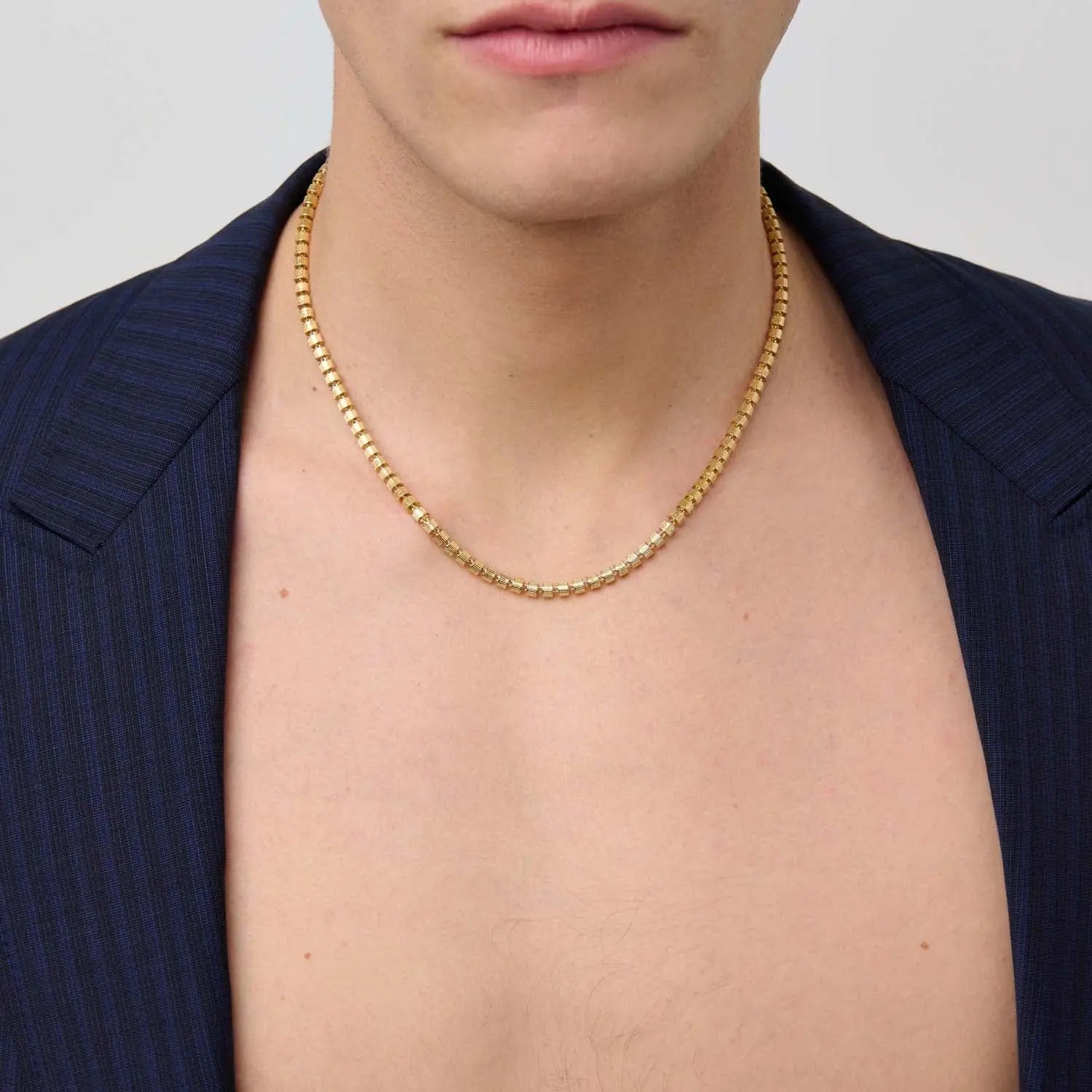 886 Tutamen Stack Necklace in 18ct Yellow Gold 886 The Royal Mint